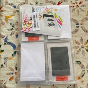 New Baby Footprint Handprint Pet Paw Print Kit with 4 Ink Pads & 8 Imprint Cards